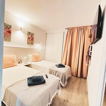 Whisper * Playa del Inglés