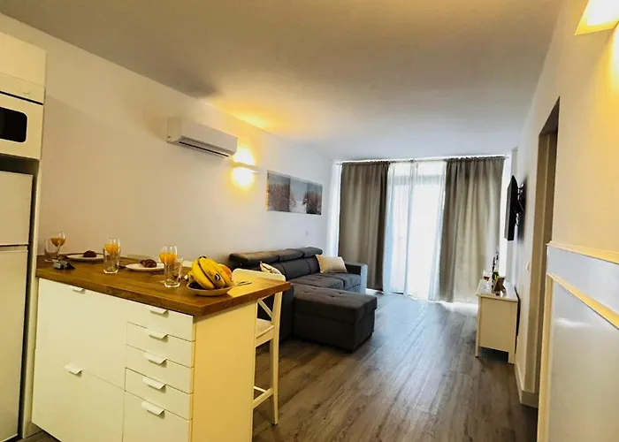 Whisper Playa del Ingles (Gran Canaria)