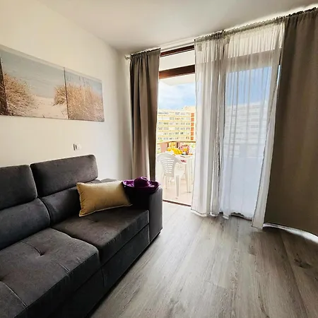 Whisper Playa del Ingles (Gran Canaria)