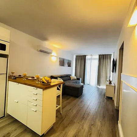 Whisper Playa del Ingles (Gran Canaria)