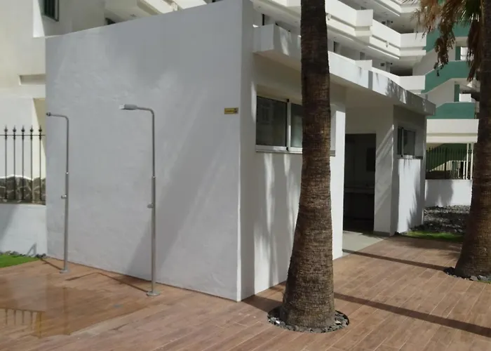 Whisper * Πλάγια ντελ Ινγκλές